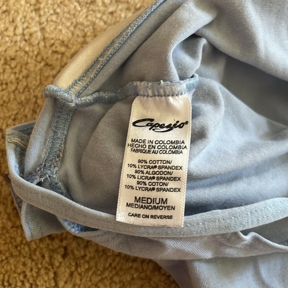 Capezio women’s size medium color blue leotard - Picture 5 of 5